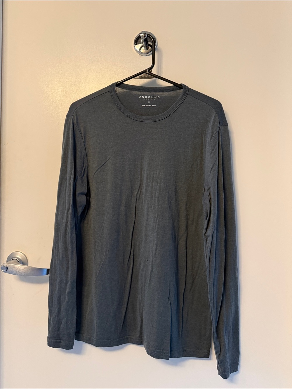 Unbound Merino Men’s Dusty Teal Long-Sleeve Crewneck Tee